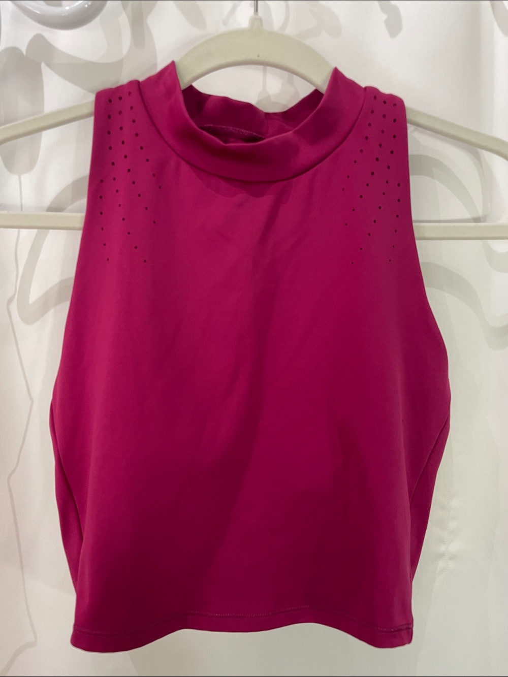 all in motion Sleeveless Mock Neck Crop Top - Fuchsia